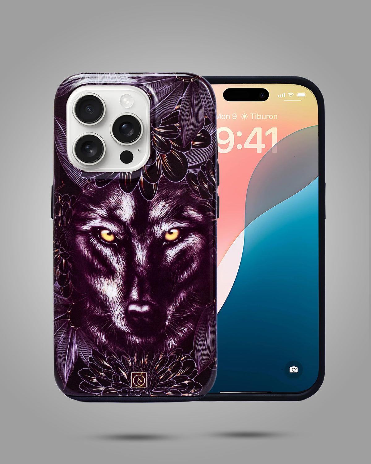 Night Wolf Hunting Pattern Print Phone Case For iPhone 15 Pro
