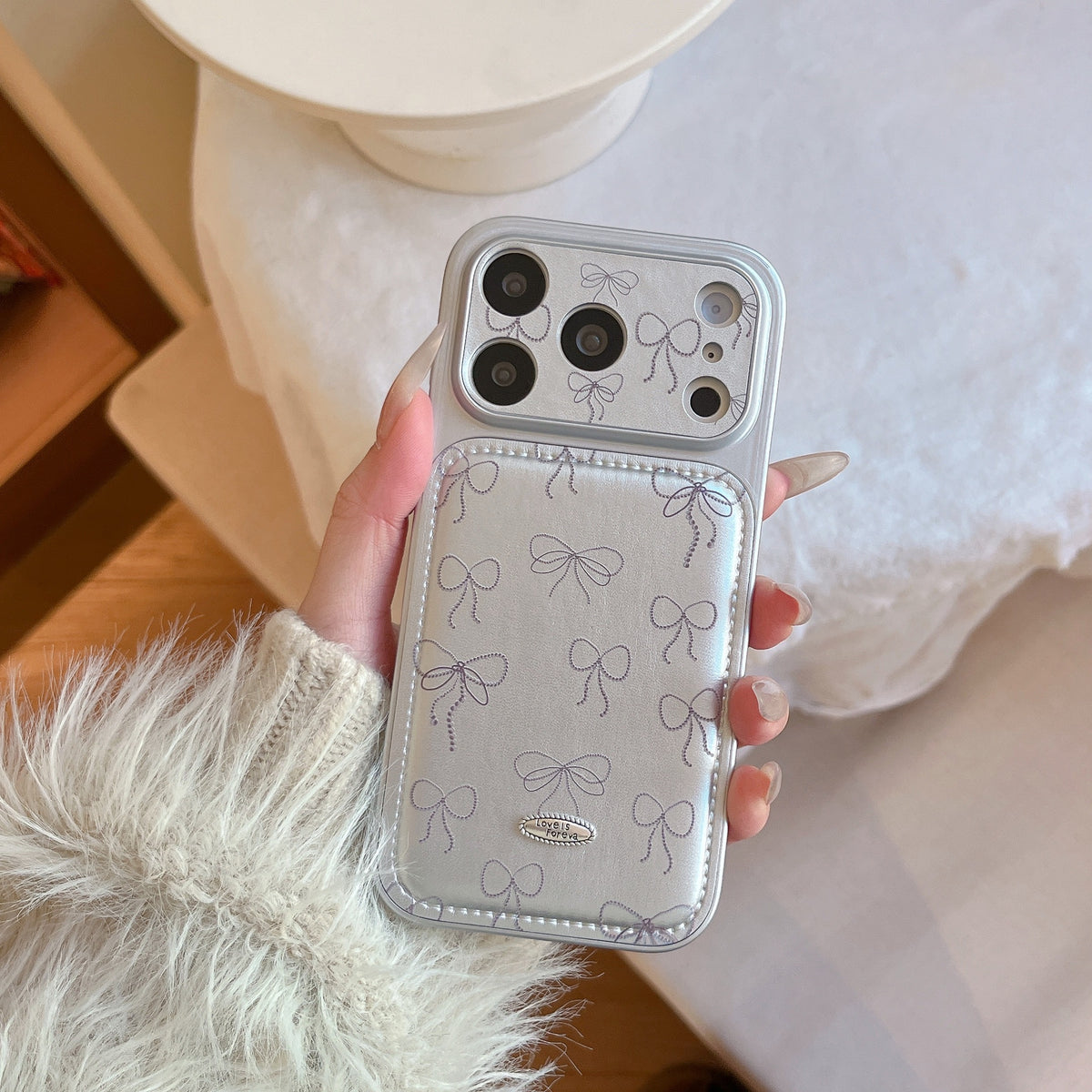 PRETTY LITTLE BOWS CASE