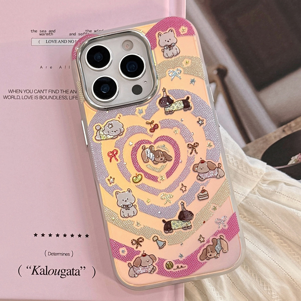 Retro Heart Ripple Pattern Case