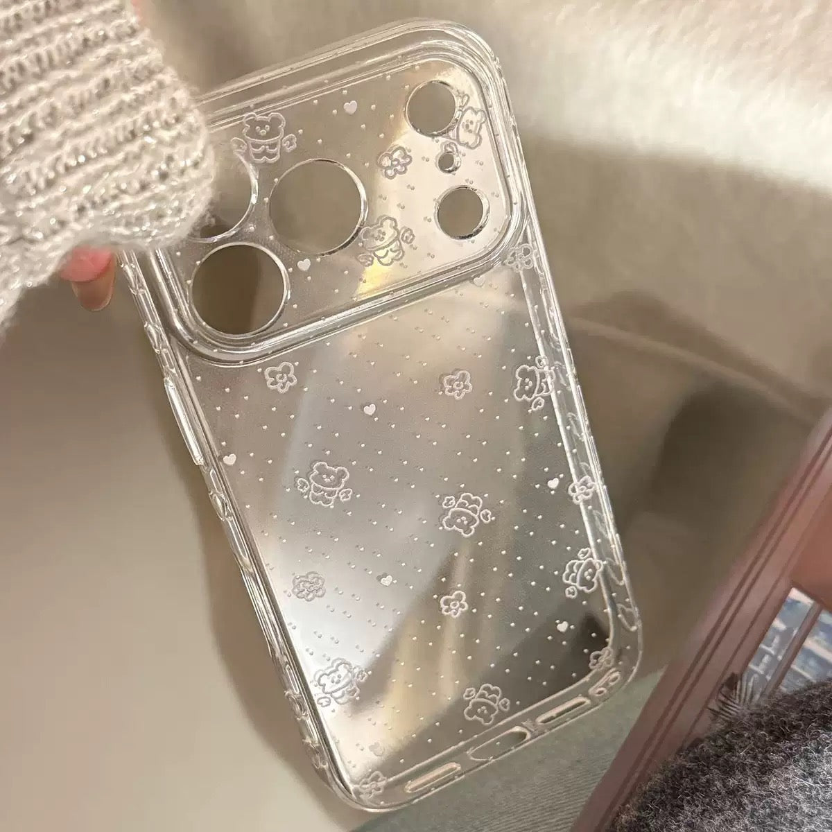 Classic Silver Plaid Pattern Case