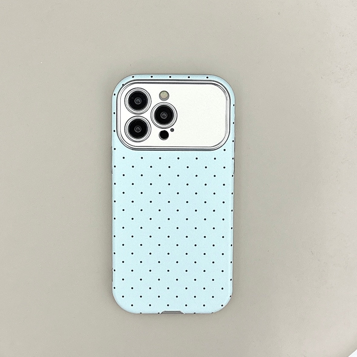 MATTE POLKA DOTS DESIGNER CASE