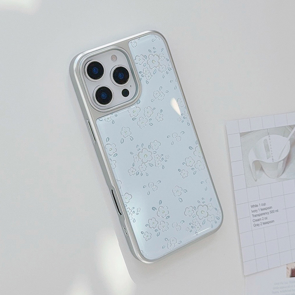 Vintage Floral Pattern Case