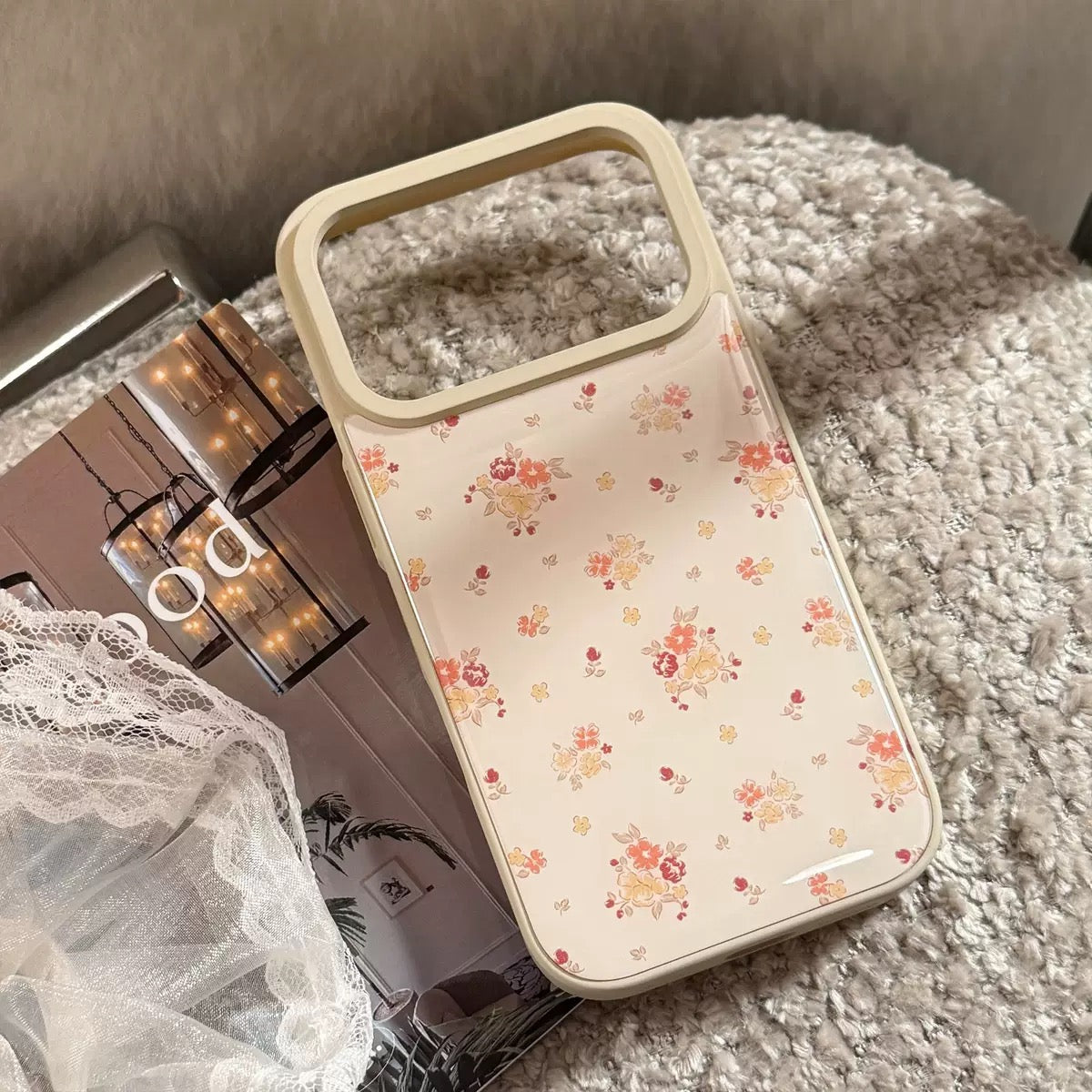 Golden Petals Floral Case